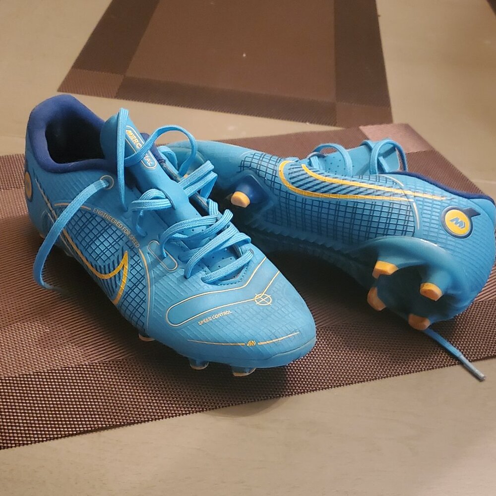 nike mercurial vapo 14 Academy